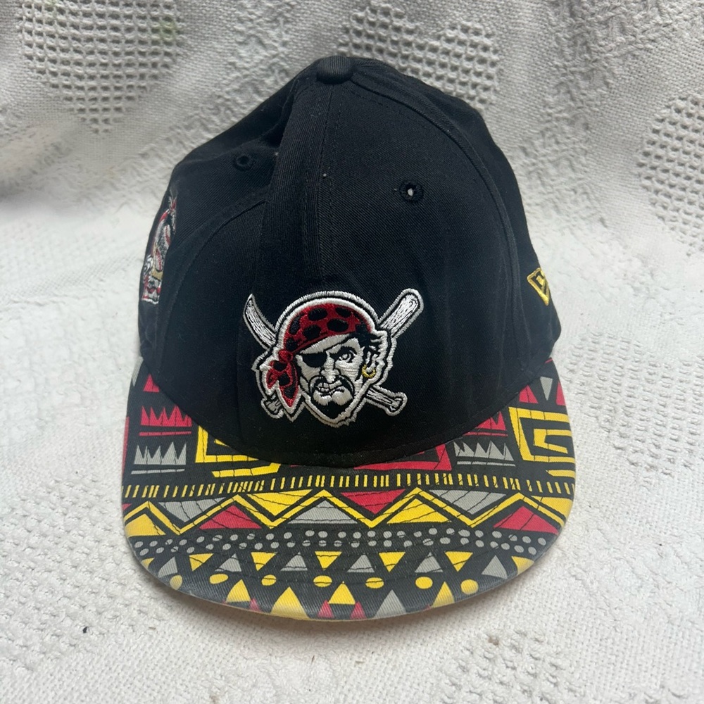 Pittsburgh Pirates New Era 9Fifty Snapback  Logo Aztec Cap Hat